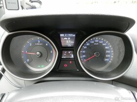 Hyundai i30 1.6CRDi Weekend, Kamera, Nové v ČR, Tažné - 9