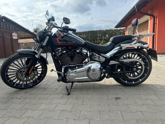 Harley Davidson Breakout 117 - 9