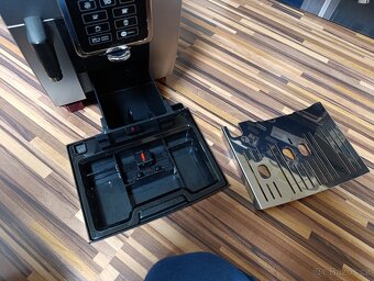 Kávovar Delonghi - 9