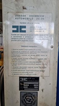 Dvousloupový zvedák - 9