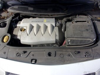 Renault Mégane 1,6 16v - 9
