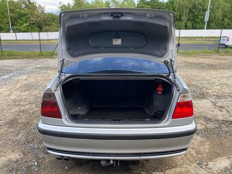 BMW 320i (E46) Sedan 2001 - 9