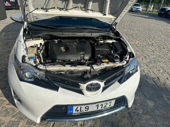 TOYOTA AURIS KOMBI 1,4D-4D KOUPENO V ČR.RV2014 - 9