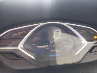 Honda PCX - 9