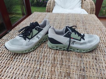 Běžecké boty ON Running - 9