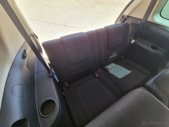 Mazda 5 - 2,0 TDI,105kw,2009 -7 míst - 9