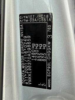 Toyota Yaris 1.3VVT-i Executive AUTOMAT jen 135tkm - 9