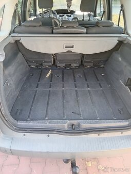 Renault Grand Scenic 1.9 D - 9