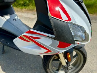 Prodám skútr Aprilia SR 50 - 9