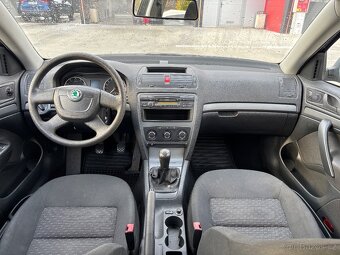 Škoda Octavia II 1.6 MPI 2012 - 9
