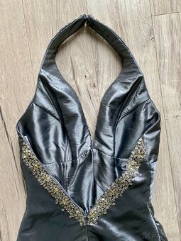 ŠEDO-STŘÍBRNÉ SPOLEČENSKÉ ŠATY, vel.34-36 - 9