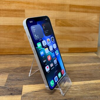 IPhone 13 128GB, bílý (rok záruka) - 9