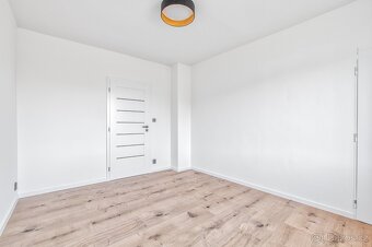 Prodej prostorného bytu 3+1 v Ostravici s pozemkem 950 m2 - 9