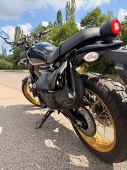 XSR 125 Legacy - 9