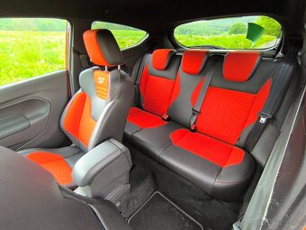 Prodám Ford Fiesta st180 1.6 turbo 134kw - 9