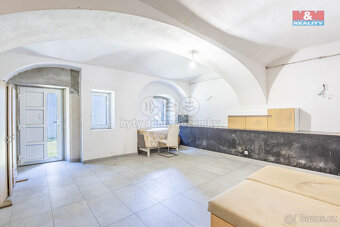 Prodej rodinného domu, 640 m², Vrutice - 9