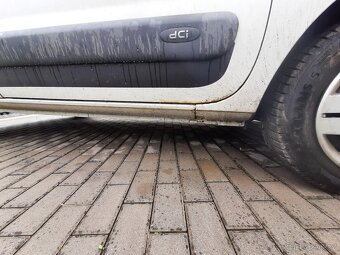 Renault Kangoo 1.5 dCi (48 kW), r.v. 2005 – 5 míst - 9