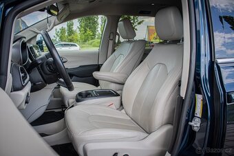 Chrysler Pacifica - 9