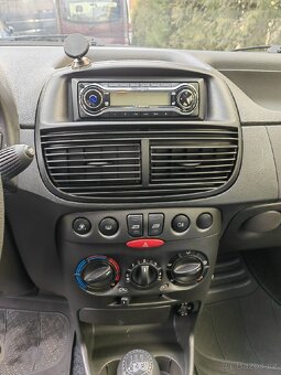 Fiat Punto 1,2 2006 - 9