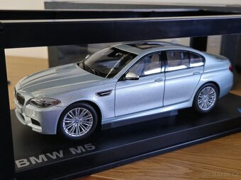 BMW M5 1:18 Paragon Models - 9