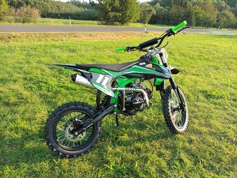 Pitbike Shark E-start 125ccm 17x14 zelená - 9
