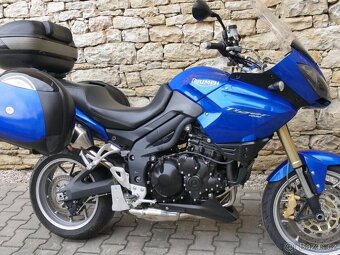 Triumph Tiger 1050 - 9