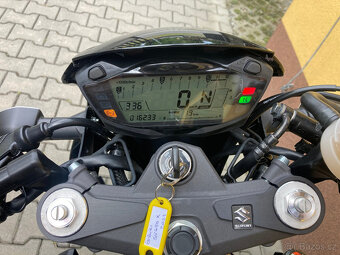 Suzuki SV 650 X - 9
