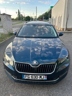 Skoda Superb Combi - 9