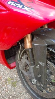 Suzuki GSX-R 1000 okruhovka - 9