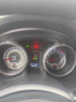 Mitsubishi Pajero 3,2 Di-d 147kw - 9