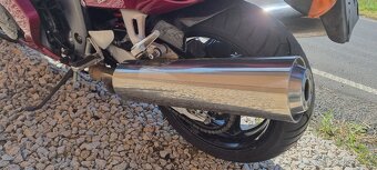 Honda CBR1100XX - 9