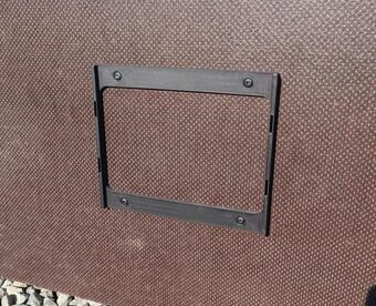 Věšák na klíče inspirovaný zadním křídlem Red Bull RB9 - 9