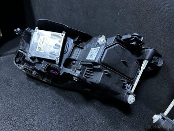 VW Touareg III 3 Predni svetla FULL Led Kapota - 9