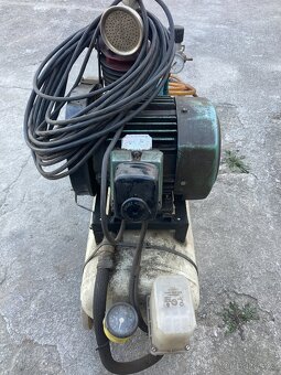 Prodám kompresor se vzdušníkem 1,1KW - 9