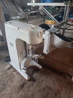 Hnětač/robot Alba RE-20 včetně příslušenství - 9