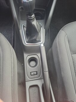 Dacia Duster 1.6 SCe 84kW - 9