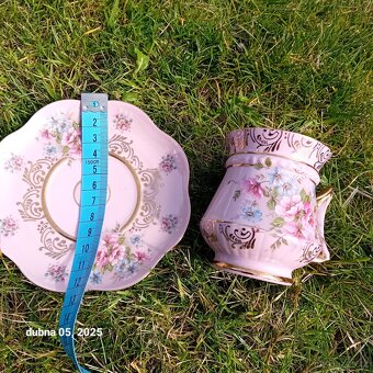 Sada růžového porcelánu. - 9