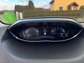 Peugeot 3008 Allure 1.2 PureTech ČR 1M DPH - 9