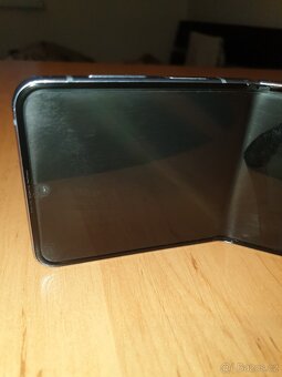 Samsung Galaxy Z FLIP 4 - 9