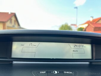 Citroën C4 1.6HDi 66Kw KLIMATIZACE/ EL OKNA - 9
