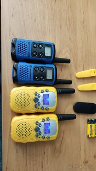 Visačky Walkie talkie a motorola . 4ks - 9