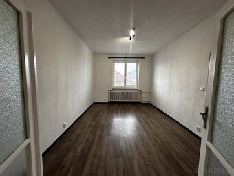 Pronájem prostorného bytu 3+1 Lovosice, ulice Terezínská - 9