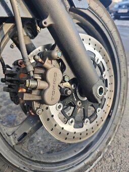 Suzuki DL 1000 V-strom - 9