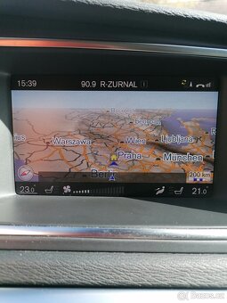 Volvo V40, D3 Cross Country Momentum - 9