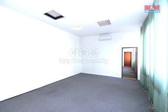 Pronájem kancelářského prostoru,560m², Praha 10 - 9