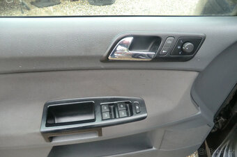 Volkswagen Polo, 1.9TDI 74kW NOVÁ STK KLIMA - 9