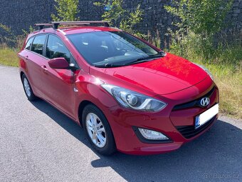 Hyundai i30 combi 1,4 nové v ČR, servis. knížka - 9