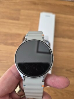 📱 Samsung Galaxy Z Flip6 256 GB + 🎁 Galaxy Watch7 44mm - 9