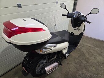 Honda SH125i - 9