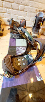 snowboard, boty, vázání a obal - 9